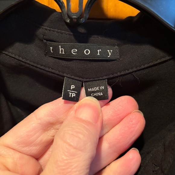 Theory Double Georgette Rosita Silk Blouse in Black Small - Picture 4 of 6